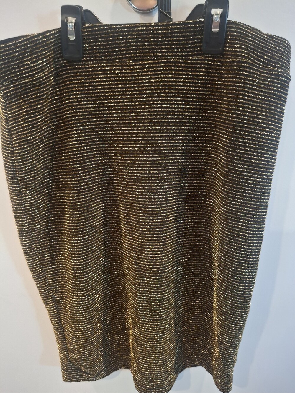 Forever 21 Black and Gold Metallic Pencil Skirt